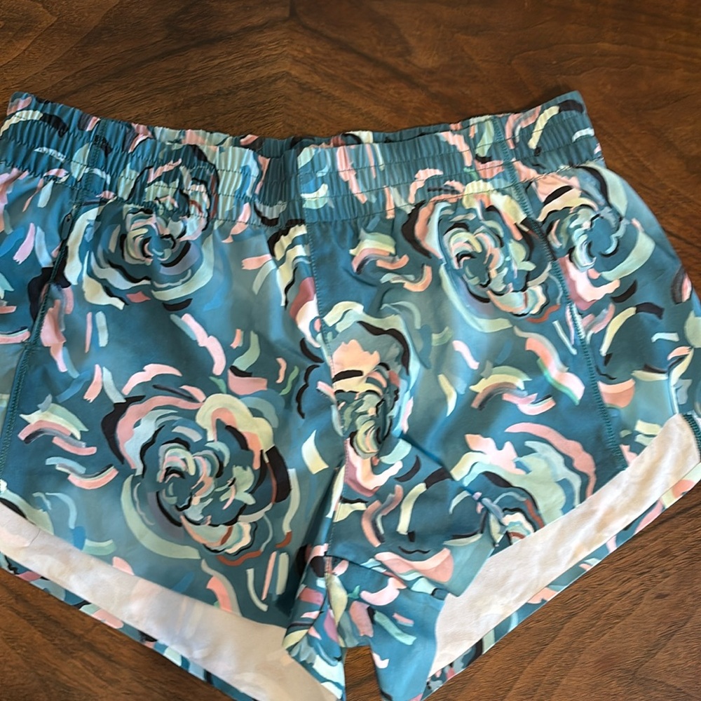 Running shorts